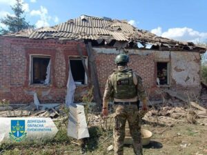 Окупанти двічі протягом дня обстріляли громаду в Донецькій області, є загиблий і поранені – Офіс генпрокурора
