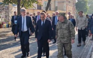 В Україну прибув міністр оборони Франції Себастьєн Лекорню