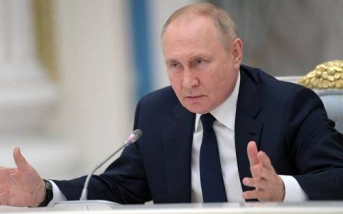 Путін поїде до Китаю разом з главами “Газпрому” та “Роснефти” — Reuters