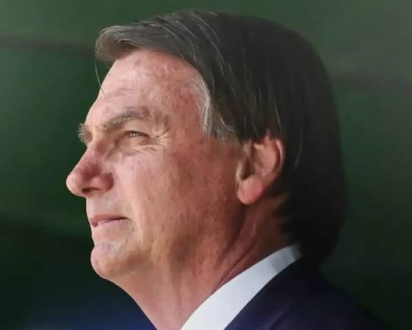 Колишній очільник Бразилії Болсонару пережив вже третю хірургічну процедуру через гикавку