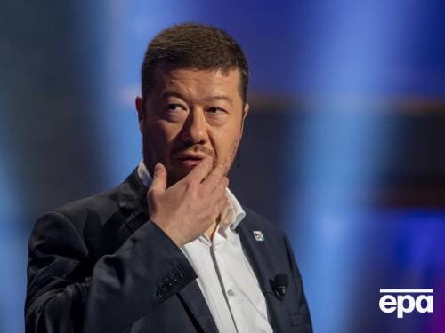 Голова чеського парламенту обізвав команду Зеленського “хунтою” та…