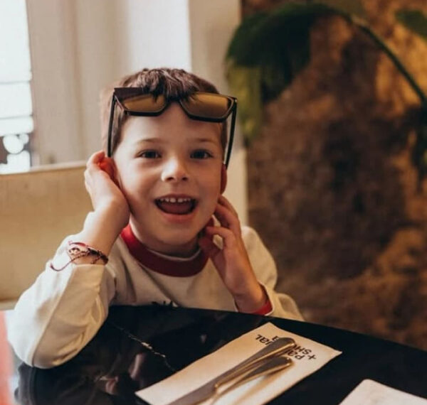 Син – вилитий тато: Інна Мірошниченко ніжно поздоровила дитину з народженням.