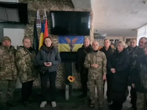 Бахматов, очільник Деснянської РДА, ліквідує електронну “Книгу шани” полеглих воїнів, повідомляє спілка ветеранів.