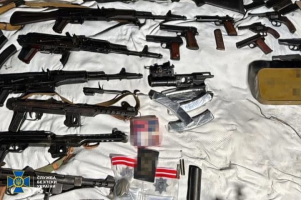 Групу злочинців викрито за спробу збуту масштабної партії “трофейної” зброї, найбільшої за&hellip;