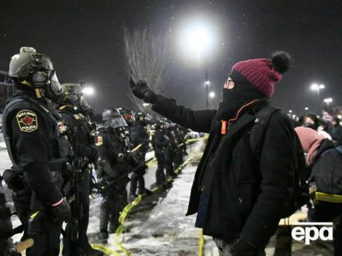 Американські імміграційні агенти на Олімпіаді 2026 викликали італійський…