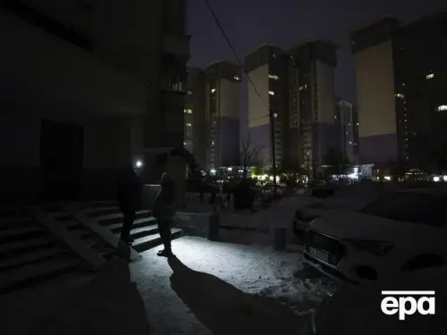 Росія знову вдарила по теплоелектростанції. У Києві можлива відсутність електроенергії до кінця дня.