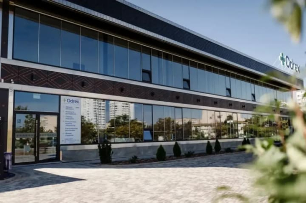 Клініка Odrex: розбіжності в документах по операції, вдова звинувачує у фальсифікації.