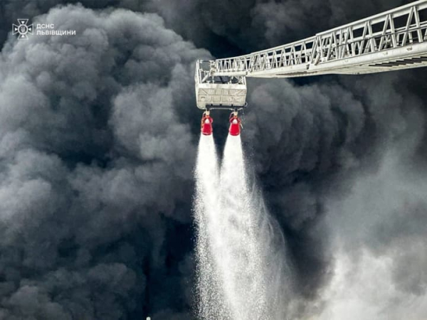 Радять одягати маску на вулиці: у районі на Львівщині зафіксовано підвищений вміст…