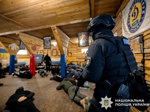 На Київщині в “реабілітаційному осередку” насильно тримали та катували близько 60 людей…