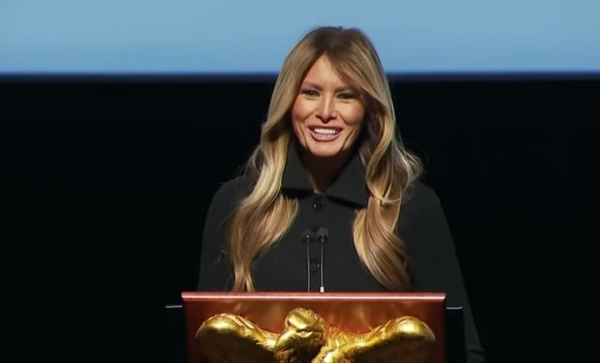 Роллінґ Стоунз заперечують схвалення Джаґґера на застосування “Gimme Shelter” у кінострічці про Меланію Трамп.