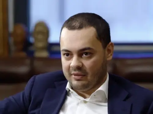 Фірми, асоційовані з Куршутовим, зловживали цінами на БПЛА для Агенції оборонних закупівель та Держспецзв’язку, – “РБК-Україна”