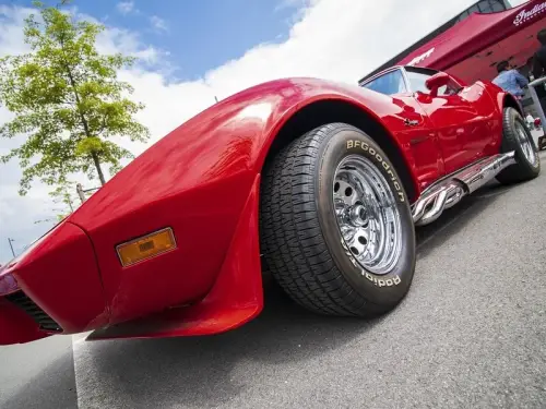 Opendatabot розповів про обсяги автоімпорту в Україну у 2025 році. Згадується Corvette&hellip;