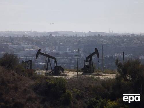 Глобальні нафтові котирування зазнали стрімкого падіння. Медіа зосереджуються на кроках Трампа.