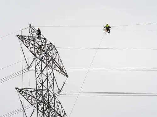 Зважаючи на атаки та втрати генерації, Україна досягла пікового імпорту електроенергії – DiXi Group