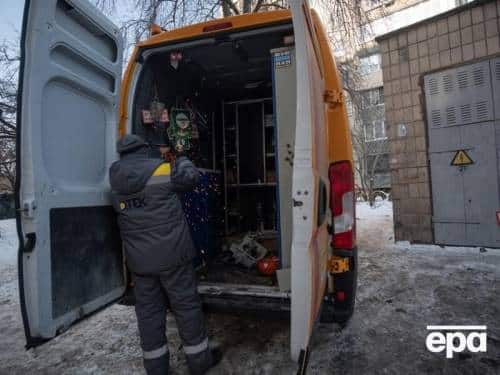 Київ знову живе за графіком відключень електроенергії.