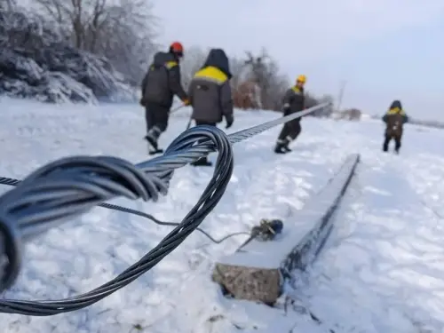 Доки не завершимо всі запити – працюємо. Енергетики ДТЕК продемонстрували процес відновлення…