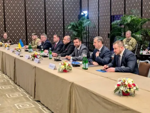 Женевські тристоронні перемовини: перший день добіг кінця, Умєров підсумував.