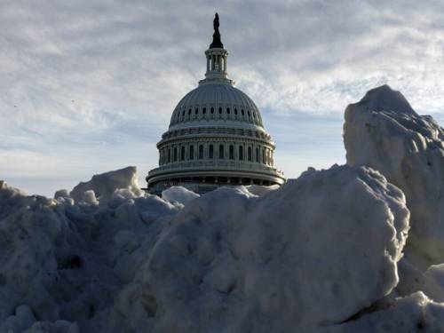 Зимова негода в США: число жертв перевищило 100.