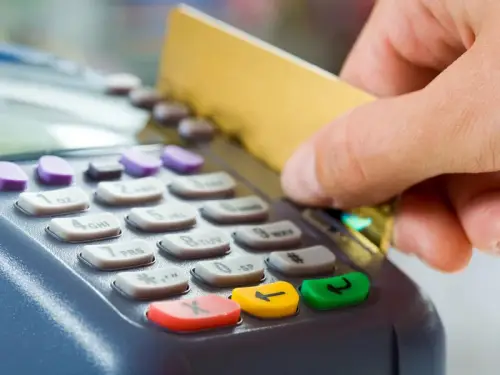 В Україні стартує державна платформа електронних квитанцій “єЧек”. Свириденко поділилася подробицями.