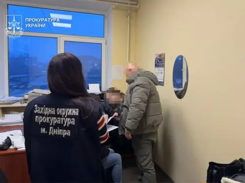 У Дніпрі медики помилково прооперували здорову руку дитині: розслідування прокуратури.