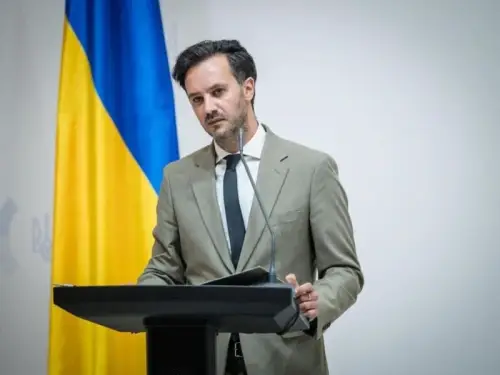 МЗС наполягає на розслідуванні інциденту з росіянкою, що несла табличку з назвою України на Олімпіаді.