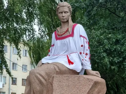 Відмова від 8 Березня? Походження Дня української жінки та його особливості