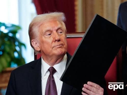 У США формують ідолопоклонство, жоден лідер не сягнув цього так, як Трамп – NYT.