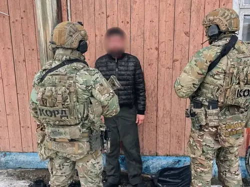 На Буковині: Тато чотирьох викрав та тримав 13-річну дівчинку в неволі –…