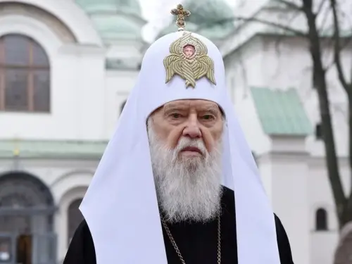 97-річного патріарха Філарета поклали до лікарні.