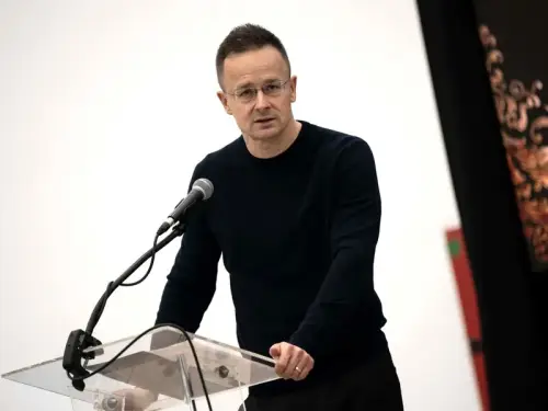 Сійярто закинув Зеленському неправду та оприлюднив ноту, Україна у відповідь виказала свою.