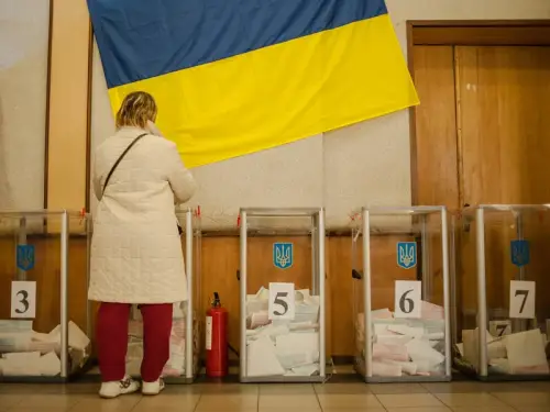 Рейтинг довіри: лідирують гіпотетичні політсили Залужного, Зеленського та Буданова – дослідження