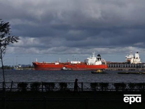 США призупинили дію обмежень щодо російської нафти й нафтопродукції.