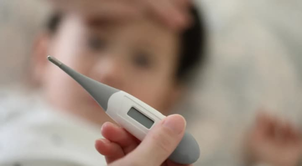 Збиваємо жар у дитини: рекомендації лікаря