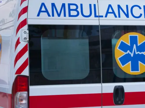 Шлях додому закритий. В Одесі чоловік взяв у полон бригаду швидкої допомоги – медики.