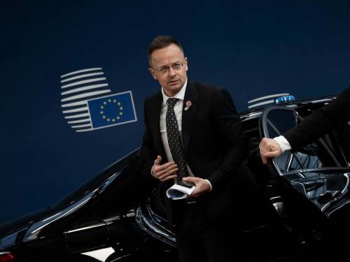 Угорщина звинуватила Україну в ухилянні від перемовин. Міністерство закордонних справ: Вигадали небилицю, ще й переклали провину.