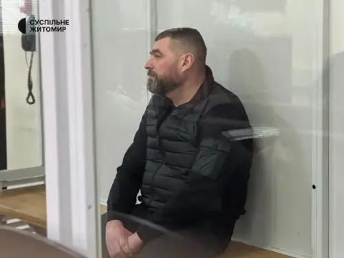 Президент звільнив очільника Житомирського СБУ через звинувачення у розтраті.