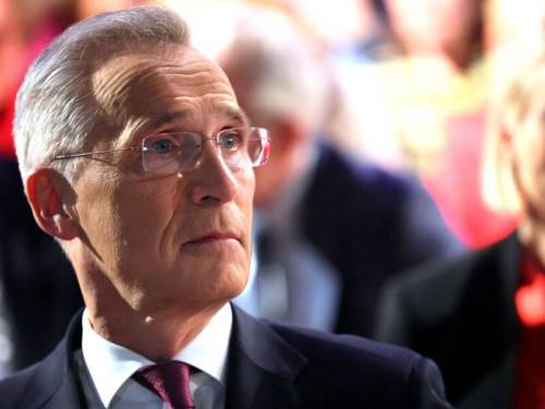 Суперечки довкола книги спогадів Столтенберга. Він змушений давати пояснення, латвійське міністерство закордонних справ говорить про “напад на НАТО”.