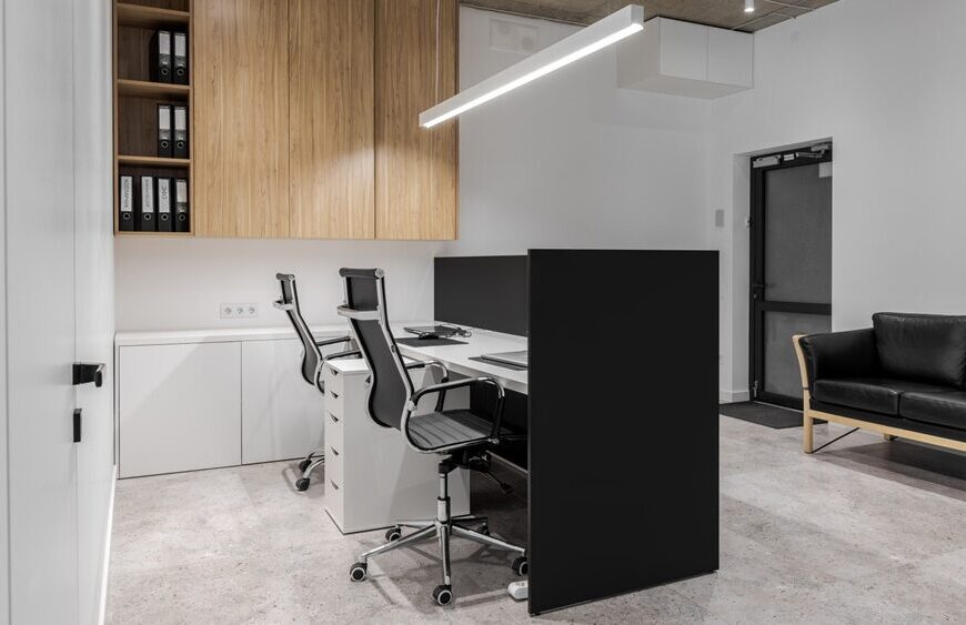 Коли офісне крісло варто ремонтувати, а не міняти повністю