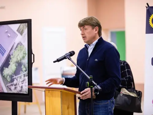 Очільник парламентського енергокомітету наполягає на переоцінці лімітів цін на імпорт електроенергії.