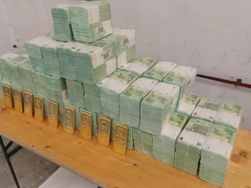 Угорщина представила свіжі “докази” у справі про інкасаторів. “Ощадбанк” повідомив про підробку.