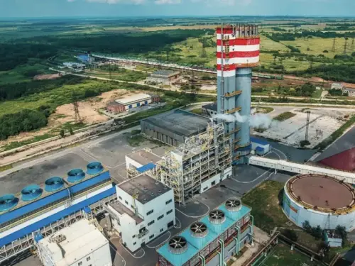 Тікаю звідси, життя важливіше. Дрони вдарили по масштабному хімкомбінату на Вологодщині