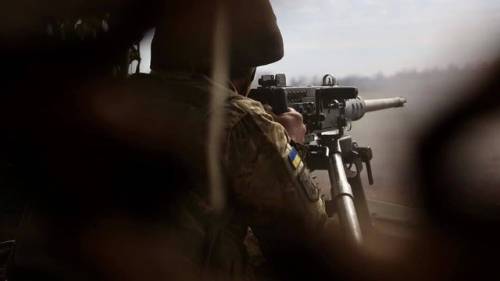 За минулу добу російські війська зазнали значних втрат: 1410 військових та 545 одиниць спеціальної техніки, згідно з даними Генерального штабу.