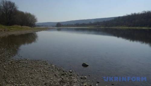 Україна та Молдова вирішили зменшити випуск води з водосховища через низький рівень Дністра.