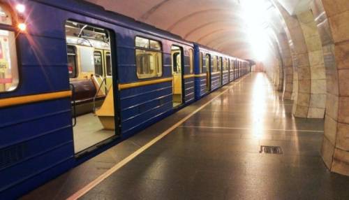 Синя лінія метро як індикатор негараздів. Чи вдасться нам з’ясувати причину та тривалість відновлювальних робіт?