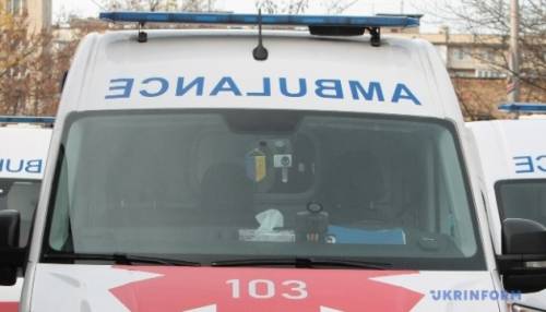 У Харкові російський дрон влучив у п’ятиповерховий будинок, п’ятеро людей зазнали поранень.