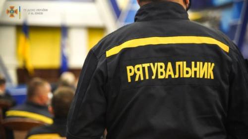 Рятувальники повідомляють: через удари КАБами по Сумах шість осіб отримали поранення, включно з дітьми.