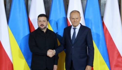 Зеленський та Туск провели переговори щодо минулих подій, співпраці у сфері оборони та безпеки українських громадян у Польщі.