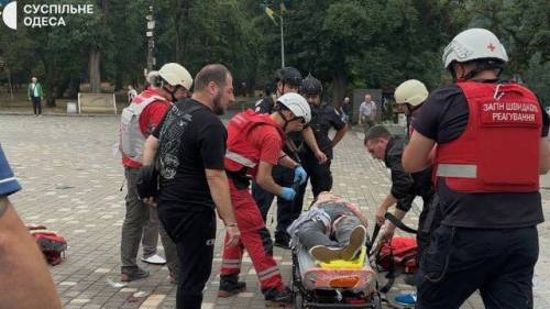 УКРАЇНСЬКИЙ ЧЕРВОНИЙ ХРЕСТ НАДАВ ДОПОМОГУ ТИМ, ХТО ПОСТРАЖДАВ ВІД СПІЛЬНОЇ РОСІЙСЬКОЇ АТАКИ НА ОДЕСУ