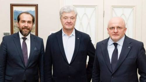 Порошенко провів зустріч з представником польського парламенту Ковалем, обговоривши стратегічну співпрацю між Україною та Польщею.