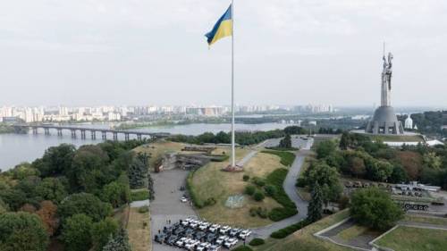 Порошенко вручив Збройним Силам 20 систем “Ай-Петрі”, придбаних спільно з союзниками по НАТО
